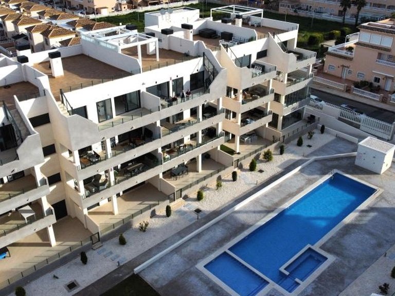 Apartment for Sale in Costa Blanca Orihuela Costa, Alicante 3