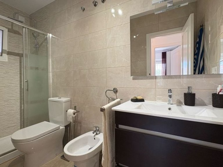 Town House for Sale in Torrevieja, Alicante 28