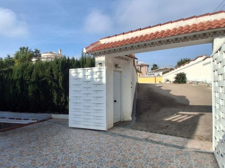 Villa for Sale in Inland Rojales, Alicante 27