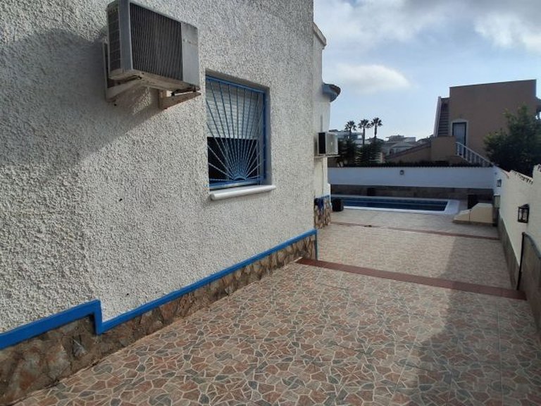 Villa for Sale in Inland Rojales, Alicante 7