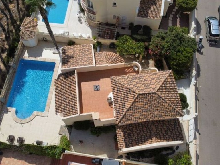 Villa for Sale in Costa Blanca Orihuela Costa, Alicante 8