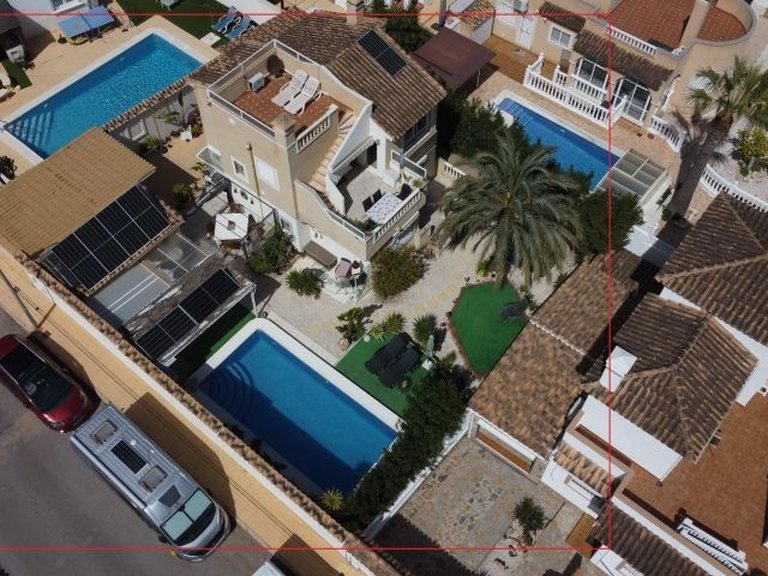 Villa for Sale in Costa Blanca Orihuela Costa, Alicante 3