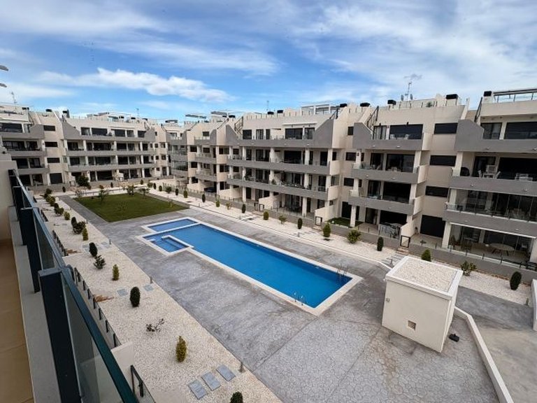 Apartment for Sale in Costa Blanca Orihuela Costa, Alicante 2