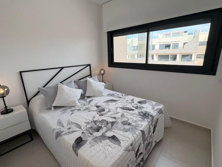 Apartment for Sale in Costa Blanca Orihuela Costa, Alicante 16