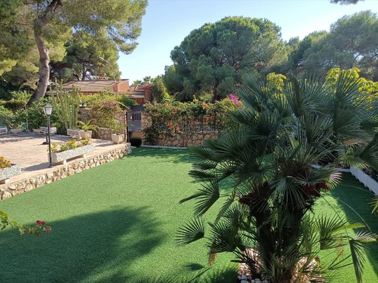 Villa for Sale in Costa Blanca Campoamor, Alicante 40