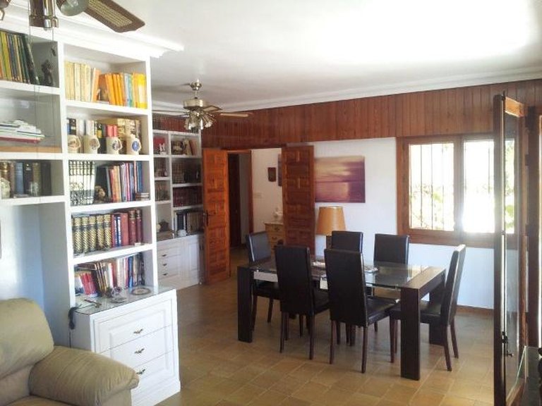 Villa for Sale in Costa Blanca Campoamor, Alicante 31