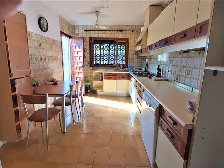 Villa for Sale in Torrevieja, Alicante 16
