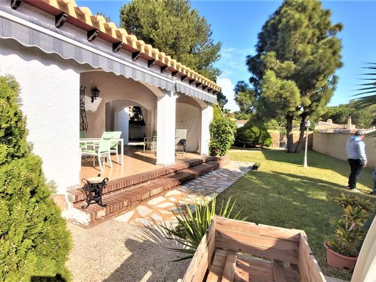 Villa for Sale in Torrevieja, Alicante 6