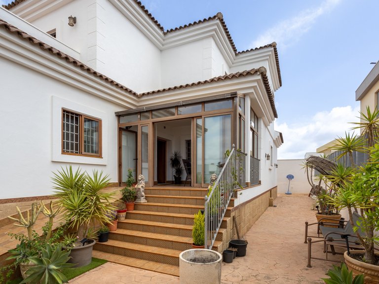 Villa for Sale in Costa Blanca Los Montesinos, Alicante 41