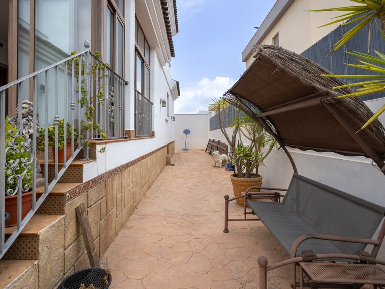 Villa for Sale in Costa Blanca Los Montesinos, Alicante 42