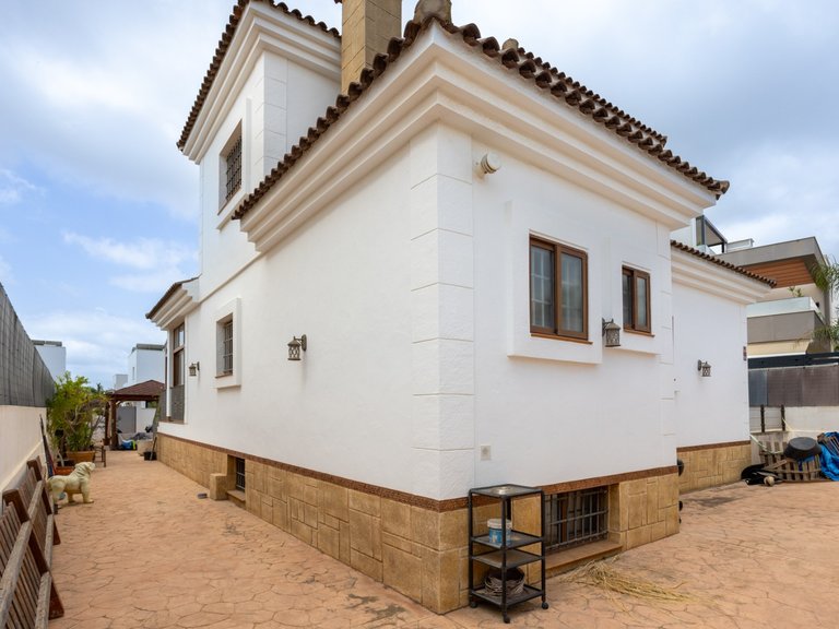 Villa for Sale in Costa Blanca Los Montesinos, Alicante 45