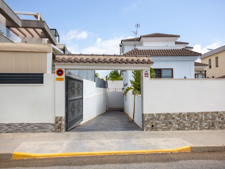 Villa for Sale in Costa Blanca Los Montesinos, Alicante 49