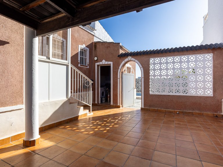Villa for Sale in Costa Blanca Torrevieja, Alicante 28