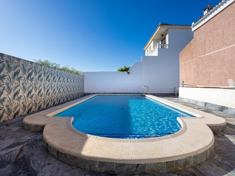 Villa for Sale in Costa Blanca Torrevieja, Alicante 41