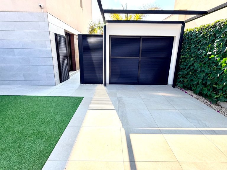 Villa for Sale in Los Montesinos, Alicante 50