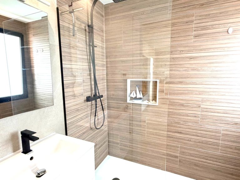 Villa for Sale in Los Montesinos, Alicante 35