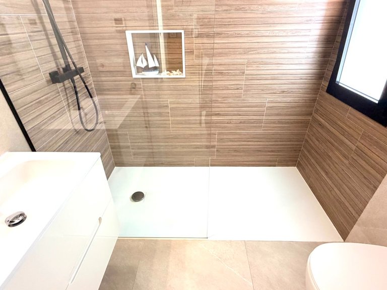 Villa for Sale in Los Montesinos, Alicante 36