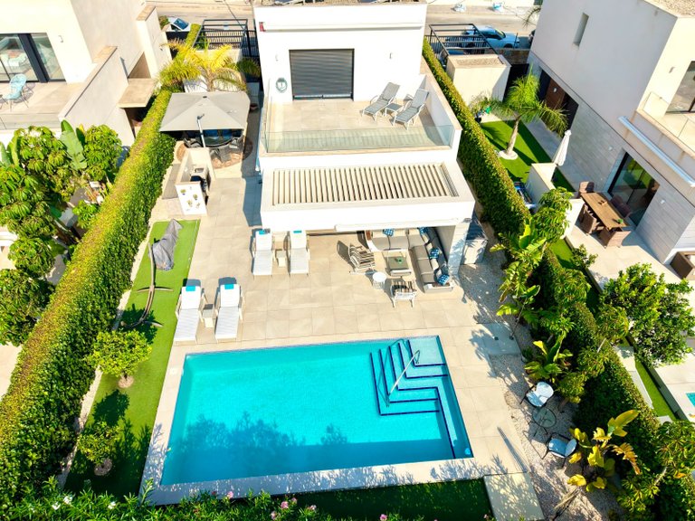 Villa for Sale in Los Montesinos, Alicante 2