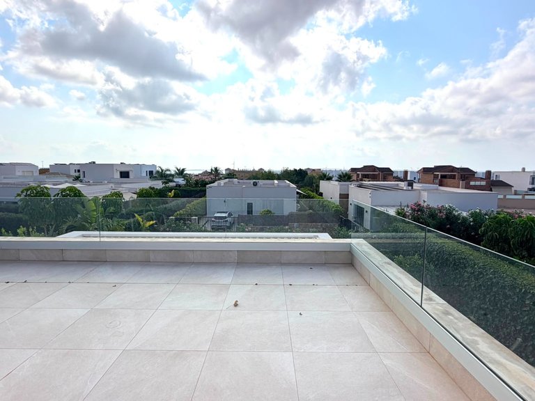Villa for Sale in Los Montesinos, Alicante 46