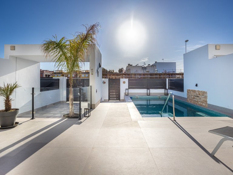 Villa for Sale in Costa Blanca Dolores, Alicante 44