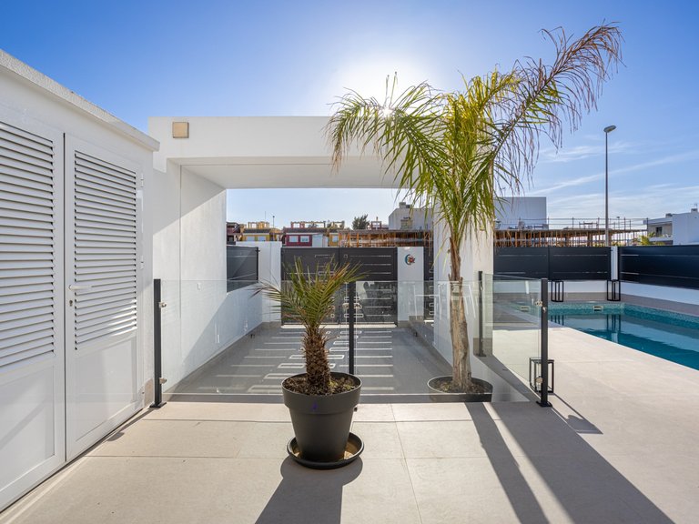 Villa for Sale in Costa Blanca Dolores, Alicante 2