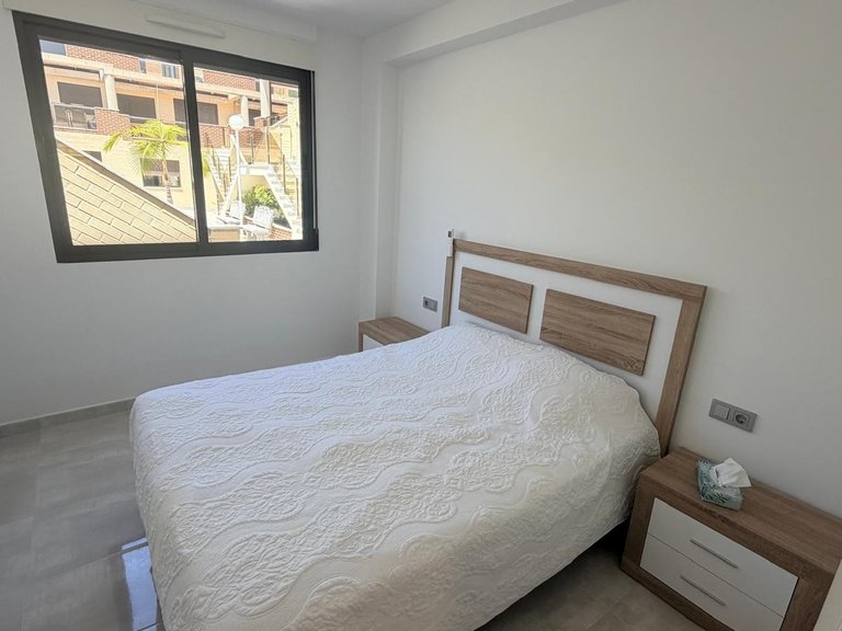 Apartment for Sale in Cabo Roig, Alicante 11