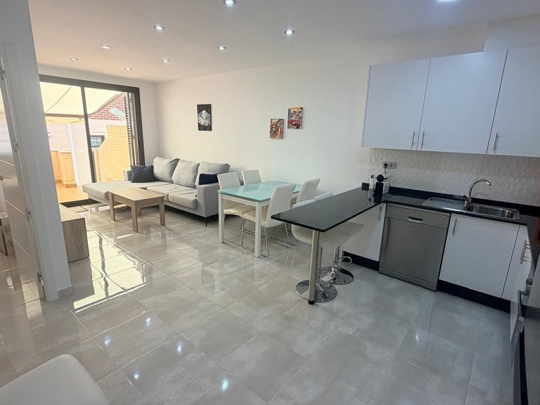 Apartment for Sale in Cabo Roig, Alicante 3