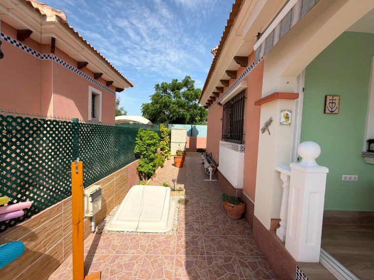 Villa for Sale in Los Montesinos, Alicante 5