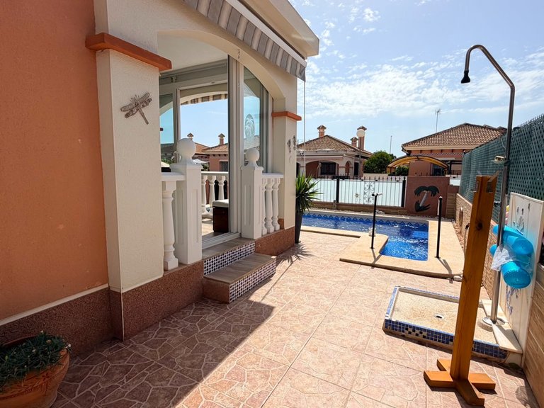 Villa for Sale in Los Montesinos, Alicante 7