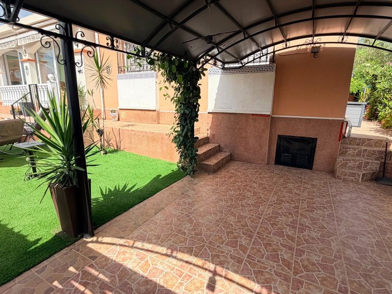 Villa for Sale in Los Montesinos, Alicante 3