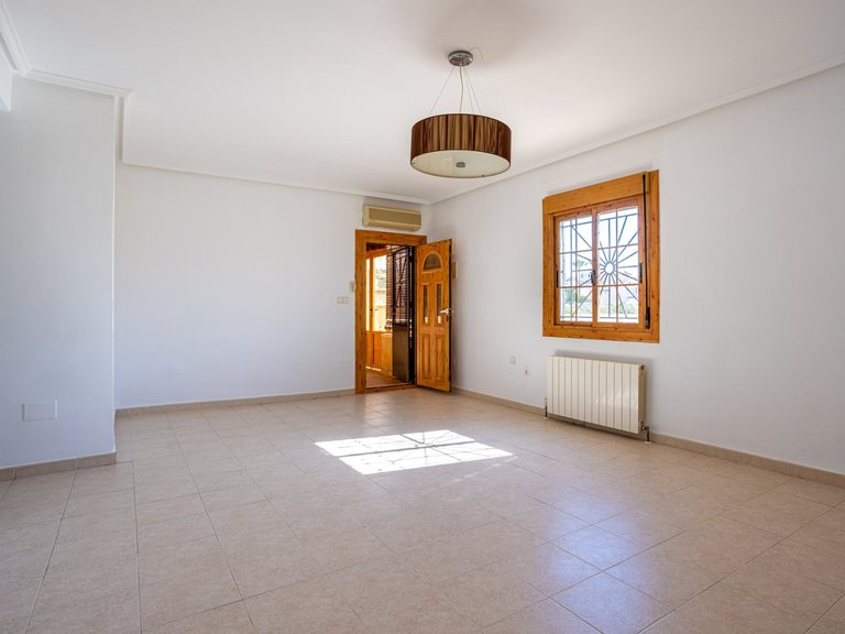 Villa for Sale in Costa Blanca Benijofar, Alicante 6