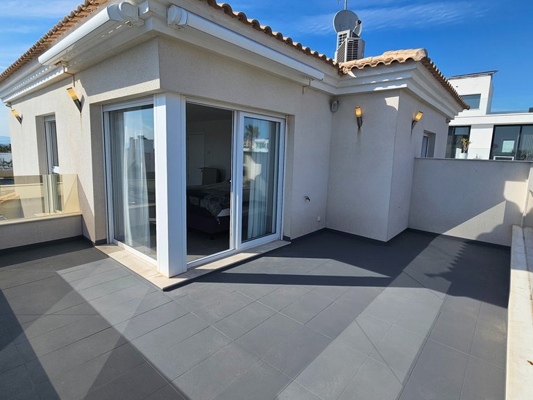 Villa for Sale in La Marina, Alicante 10