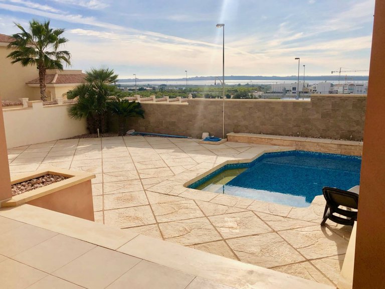 Villa for Sale in La Fiesta, Ciudad Quesada, Alicante 8