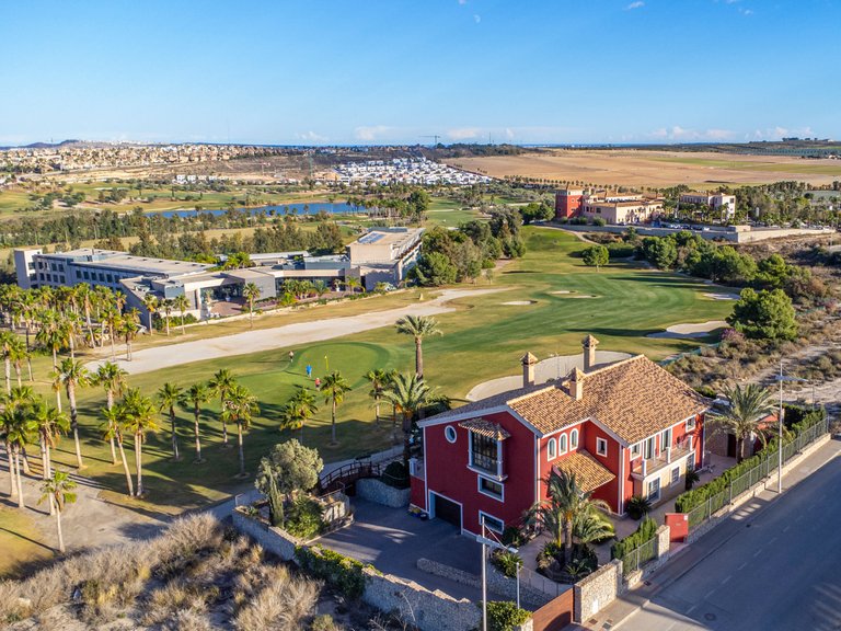 Villa for Sale in Algorfa, Alicante 2
