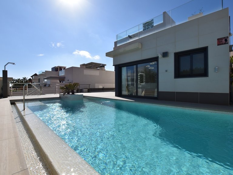 Villa for Sale in San Miguel De Salinas, Alicante 7