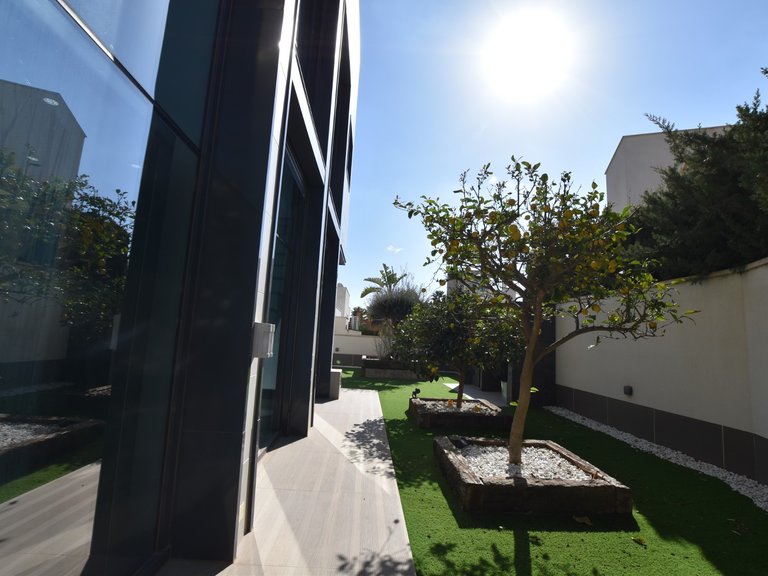 Villa for Sale in San Miguel De Salinas, Alicante 23