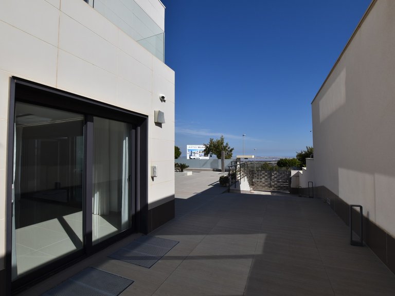 Villa for Sale in San Miguel De Salinas, Alicante 24