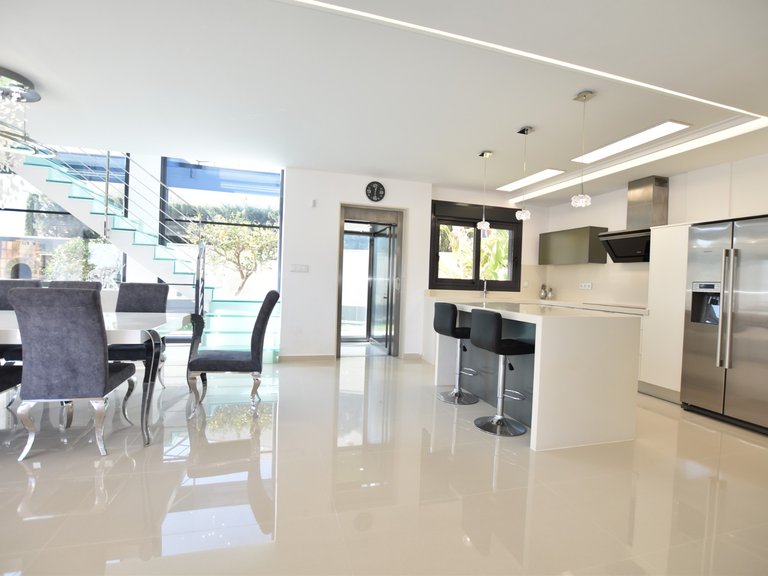 Villa for Sale in San Miguel De Salinas, Alicante 8