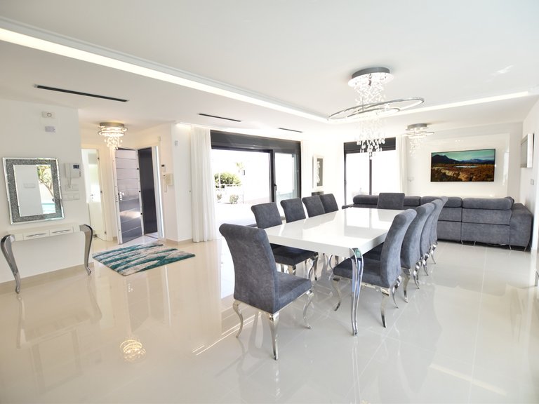Villa for Sale in San Miguel De Salinas, Alicante 29