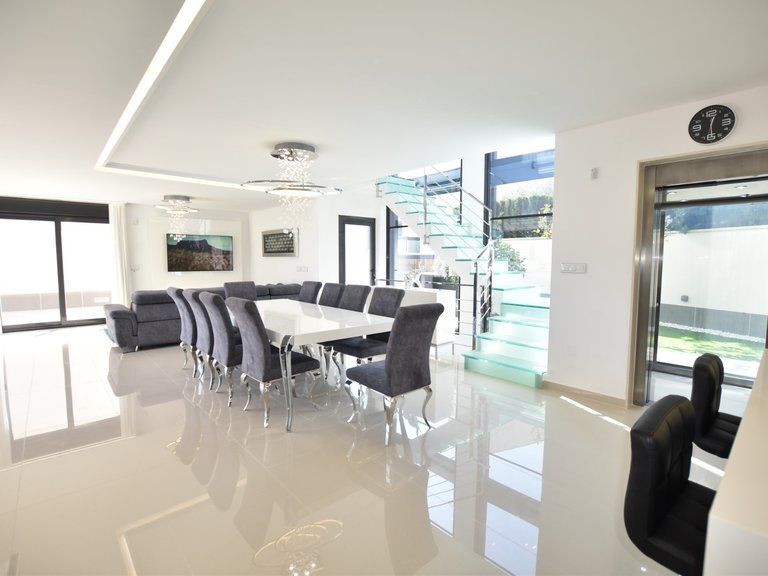 Villa for Sale in San Miguel De Salinas, Alicante 5