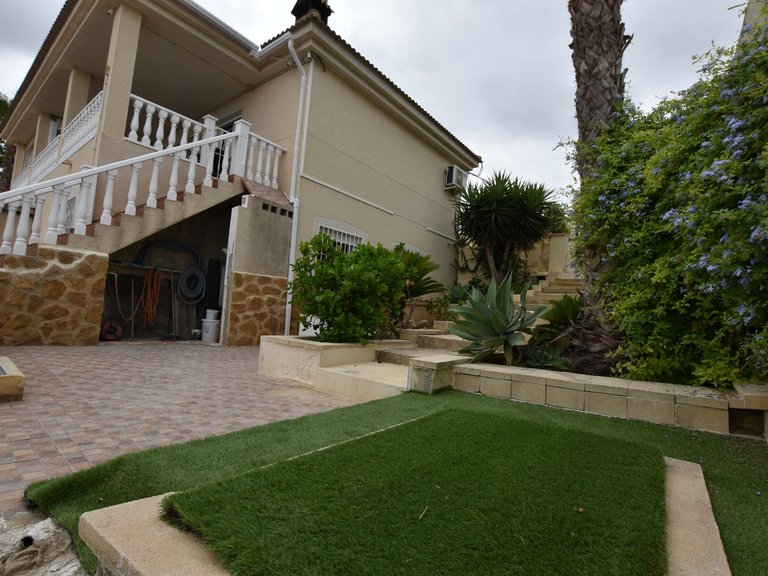 Villa for Sale in Montemar, Algorfa, Alicante 38