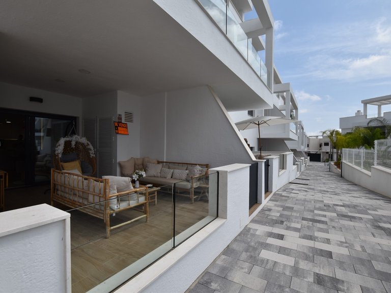 Apartment for Sale in Los Balcones, Torrevieja, Alicante 32