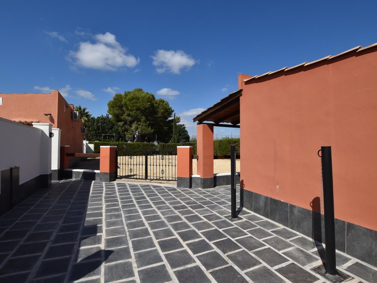Country House for Sale in Heredades, Las Heredades, Alicante 8