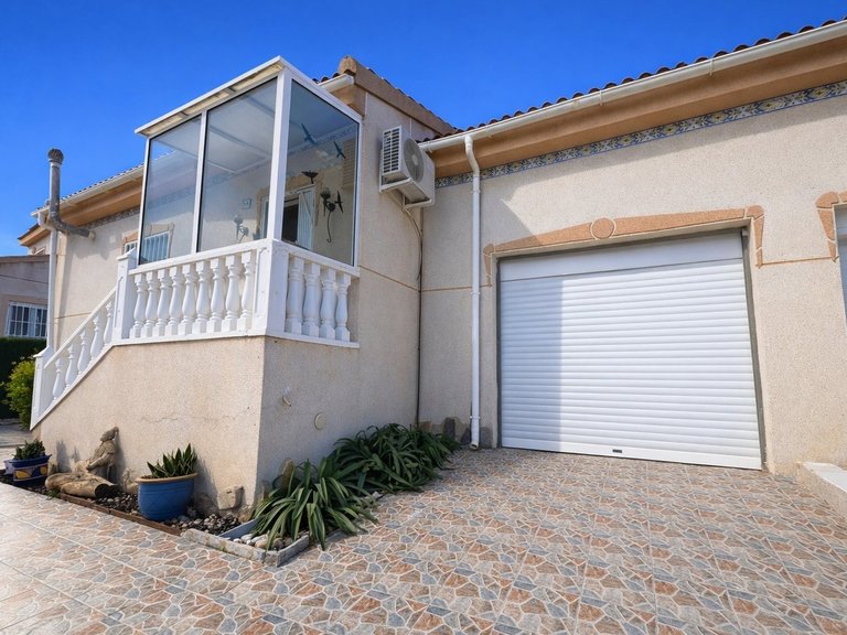 Villa for Sale in La Finca Golf Resort, Algorfa, Alicante 3