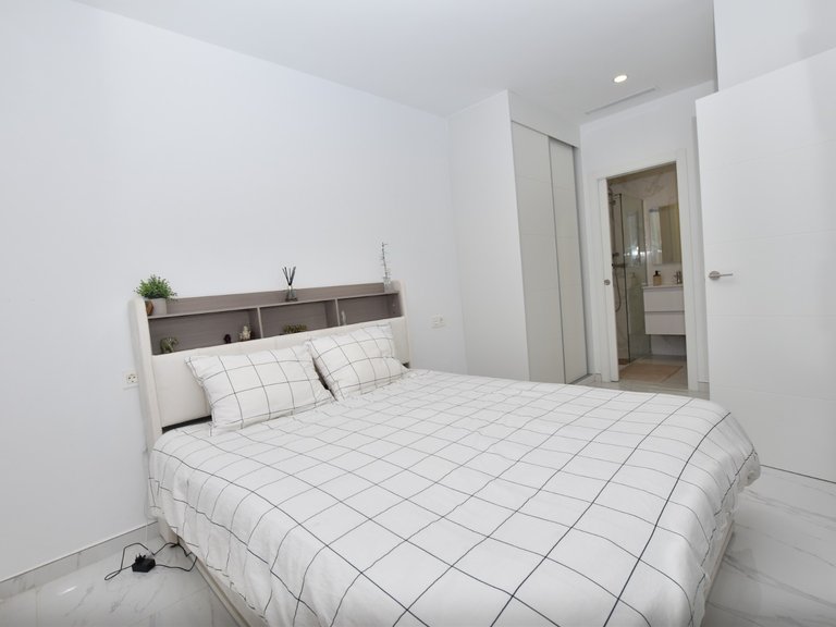 Villa for Sale in Los Montesinos, Alicante 13