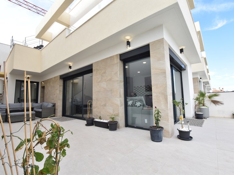 Villa for Sale in Los Montesinos, Alicante 2