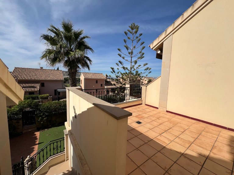 Villa for Sale in La Finca Golf Resort, Algorfa, Alicante 8