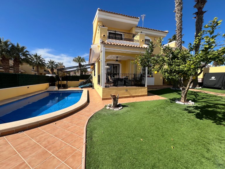 Villa for Sale in Orihuela Costa, Alicante 5