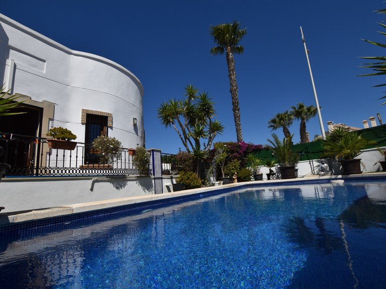 Villa for Sale in Algorfa, Alicante 42