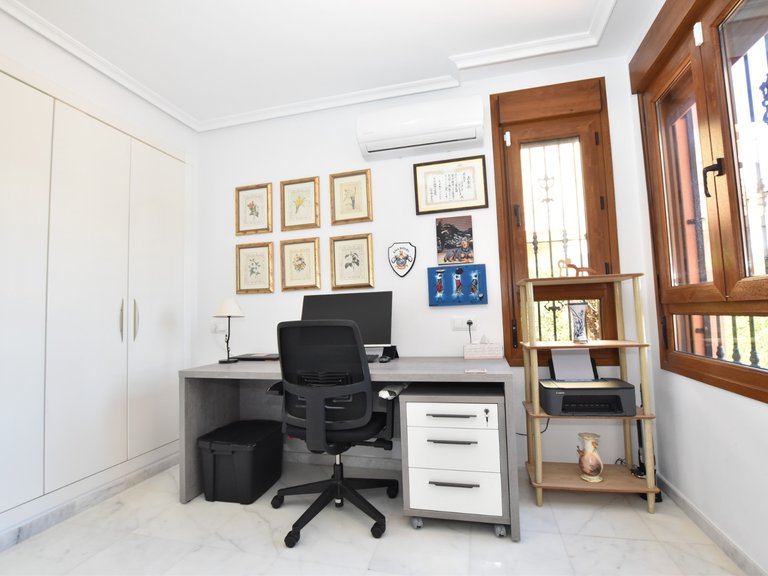Villa for Sale in Algorfa, Alicante 30